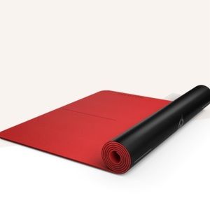 Peloton Reversible Workout Mat - 71" x 26"- 5 mm - Black & Red